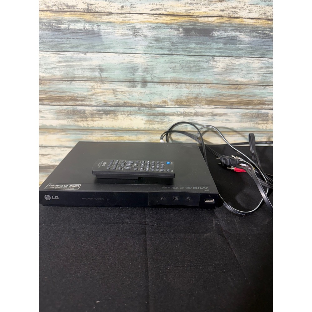 LG DVD CD Player DP122 Black Excellent USB DivX MP3 Remote Included